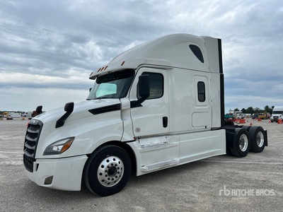 2019 Freightliner Cascadia 126 6x4 T/A Sleeper Truck Tractor