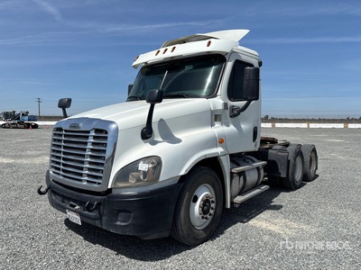 2017 Freightliner Cascadia 125 6x4 T/A Day Cab Truck Tractor