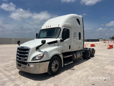 2019 Freightliner Cascadia 126 6x4 T/A Sleeper Truck Tractor