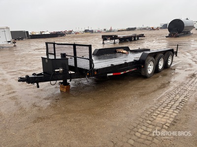 2009 Load Trail 20 ft Tri/A Equipment Trailer