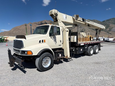 National 900 A 26 ton Straight Boom on 2003 Sterling L8500 6x4 mobiele kraan
