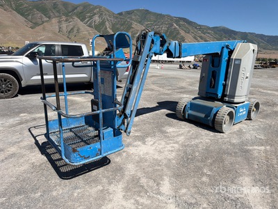 2005 Genie Z-30/20N 2WD Electric Articulating Boom Lift