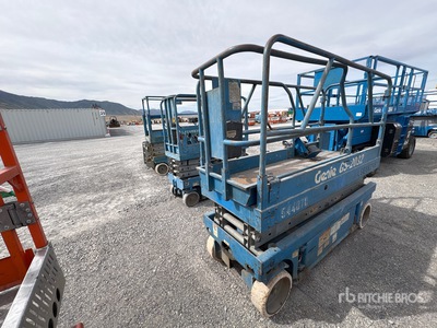 Genie GS2032 Electric Scissor Lift