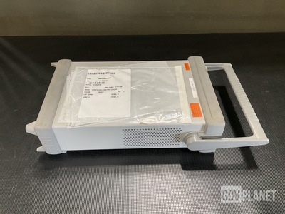 Agilent 33220A Function/Arbitary Waveform Generator