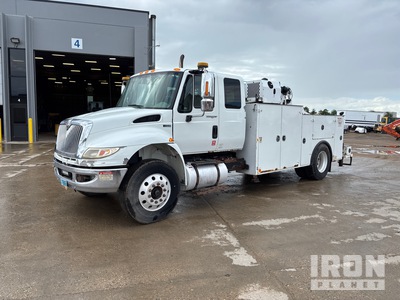 2012 International 4400 4x2 Extended Cab Camion de servicios