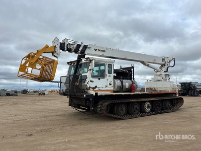 2008 Nodwell FN160 Raupen Transporter w/ Tadano TM20110 Crane