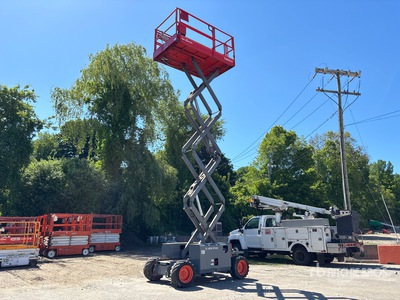 2014 Skyjack SJ6826 RT 4x4 Dual Fuel Scissor Lift