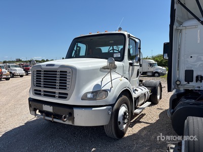 2015 Freightliner M2 112 4x2 2-Achs Sattelzugmaschine