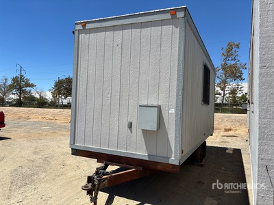 2008 Walden 20 ft x 8 ft T/A Mobile Office