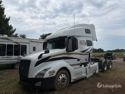 2020 Volvo VNL 6x4 T/A Sleeper Truck Tractor (Inoperable)