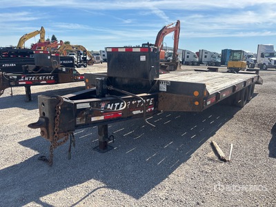 2005 Interstate 40DLA 31 ft T/A Equipment Trailer