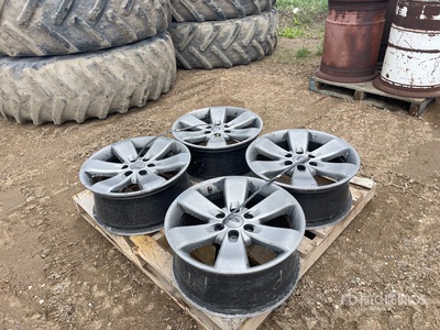 Quantity of (4) 2013 Ford F-150 20 Inch - 6 Bolt Truck Wheels Parti di autocarro