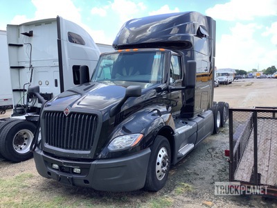 2022 International LT625 6x4 T/A Sleeper Truck Tractor (Inoperable)