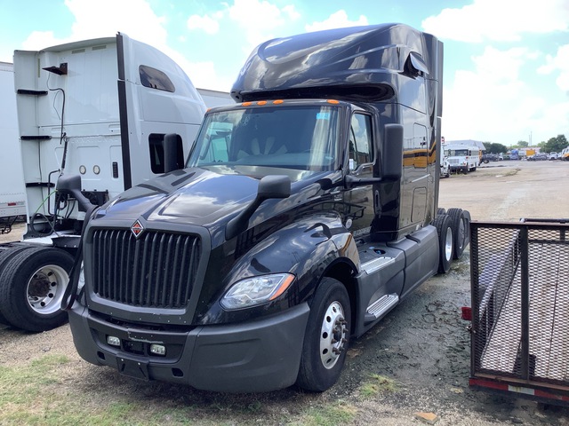 2022 International LT625 6x4 T/A Sleeper Truck Tractor (Inoperable)