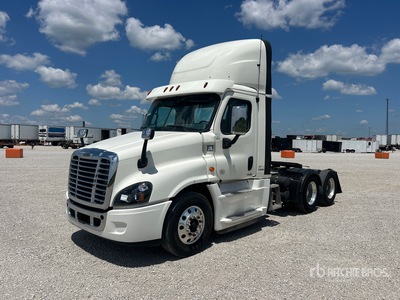 2017 Freightliner Cascadia 125 6x4 T/A Day Cab Truck Tractor