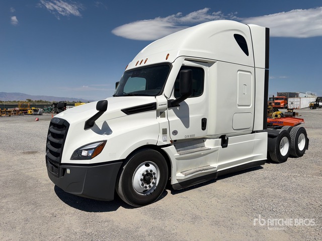 2022 Freightliner Cascadia 126 6x4 T/A Sleeper Truck Tractor