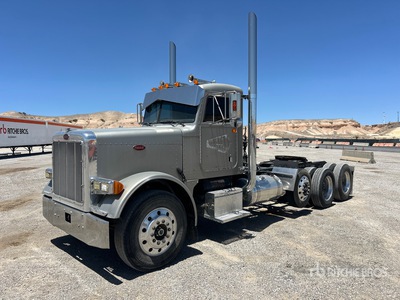 2000 Peterbilt 379 8x4 Day Cab Prime Mover