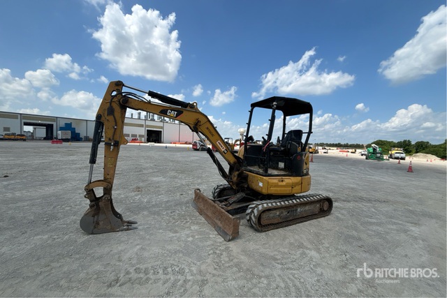 2019 Cat 303.5E2CR Mini Excavator