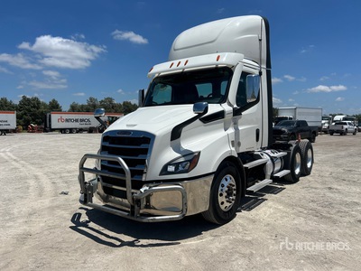 2021 Freightliner Cascadia 116 6x4 T/A Day Cab Truck Tractor