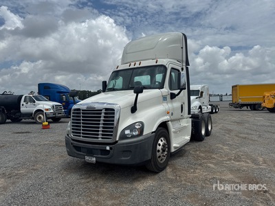 2019 Freightliner Cascadia 125 6x4 Cabeza Tractora Cabina Corta