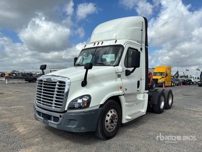 2019 Freightliner Cascadia 125 6x4 T/A Day Cab Truck Tractor