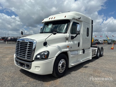 2019 Freightliner Cascadia 125 6x4 T/A Sleeper Truck Tractor