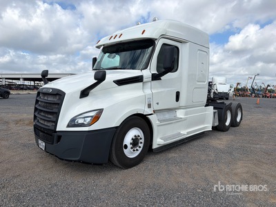 2019 Freightliner Cascadia 126 6x4 T/A Sleeper Truck Tractor