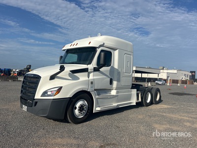 2019 Freightliner Cascadia 126 6x4 T/A Sleeper Truck Tractor
