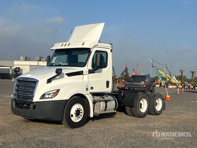 2019 Freightliner Cascadia 126 6x4 Cabeza Tractora Cabina Corta