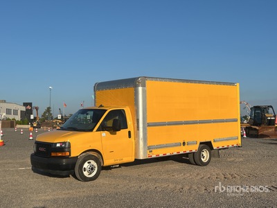 2022 GMC Savana G3500 Cargo Van