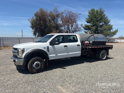 2018 Ford F-450 4x4 Crew Cab サニテーショントラック