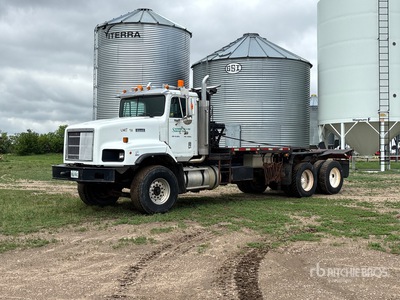 1997 International Paystar 5000 6x4 Winch Truck