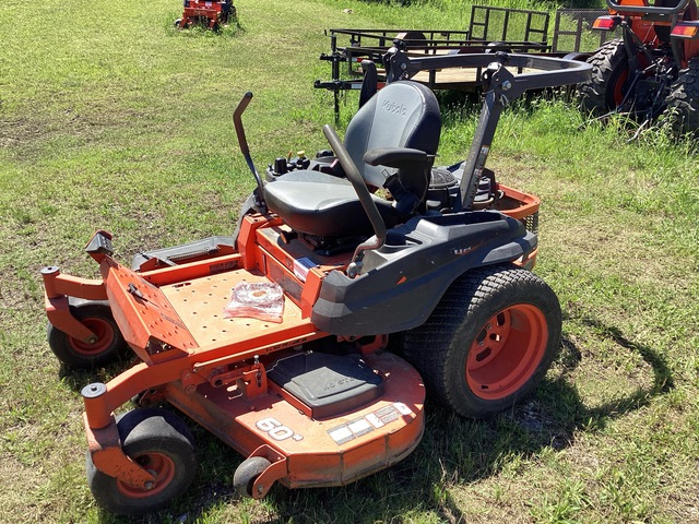 2017 Kubota Z421KWT-60 Zero-Turn Lawn Mower