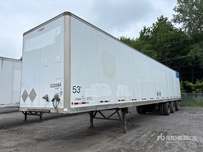 2005 Manac 53 ft x 102 in Sliding Tri/A Geschlossene Anhänger