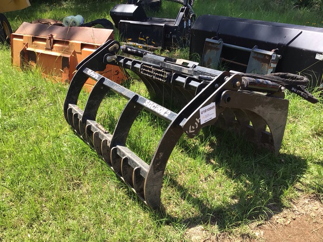 2025 Land Pride SGC2072 72 in Skid Steer Grapple