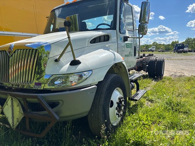 2014 International 4300 Cab and Chassis (Inoperable)