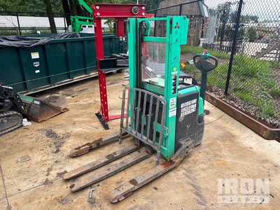 2022 Mitsubishi PWT18 3528 lb Electric Stacker (Inoperable)