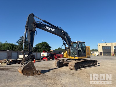 2014 John Deere 245G LC Escavatore cingolato