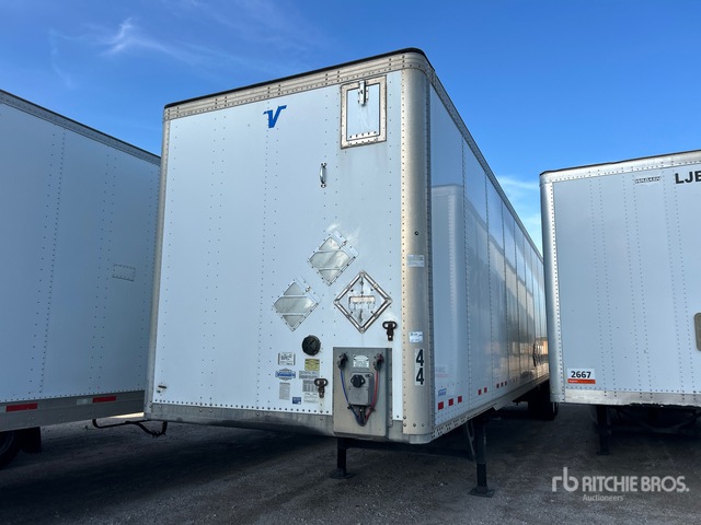 2020 Vanguard VXP 53 ft x 102 in T/A Van Trailer