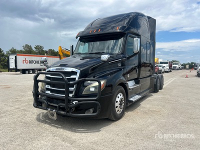 2019 Freightliner Cascadia 126 6x4 T/A Slaapcabine Trekker