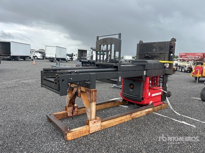 2016 Raymond 560-OPC30TT 1600 lb Recogedor de pedidos