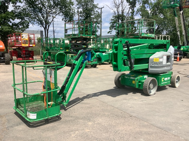 2016 Genie Z-40/23NRJ 2WD Electric Articulating Boom Lift 2016 Genie Z-40/23NRJ 2WD Electric Articulating Boom Lift
