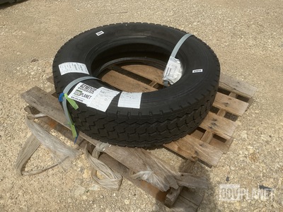 Michelin 275/70R22.5 Tire