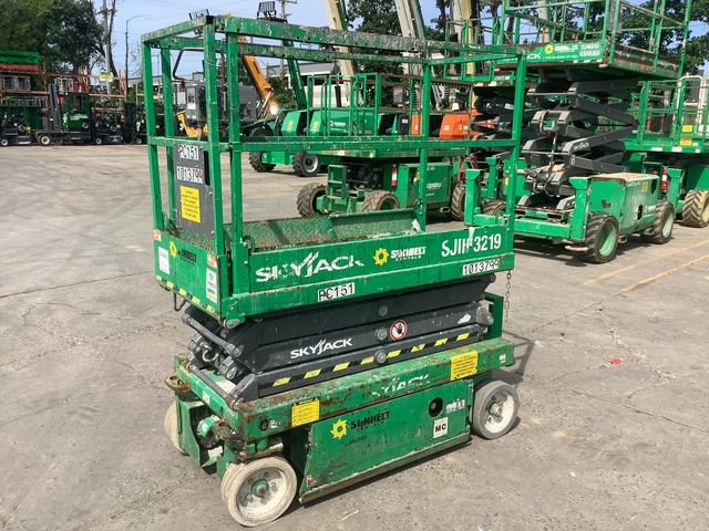 2017 Skyjack SJIII-3219 Electric Scissor Lift 2017 Skyjack SJIII-3219 Electric Scissor Lift