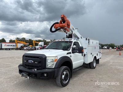 Altec 37 ft on 2011 Ford F-550 4x4 Bucket Truck