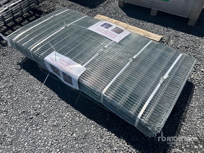 Quantity of (50) Galvanized steel garden mesh 3 ft x 6 ft, 12 Gauge Mesh Pattern Varios, tienda, almacen, consumidor (Unused)