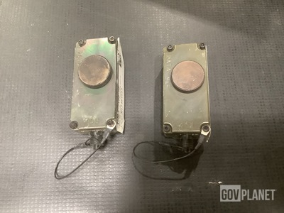 (12) Harris 12065-7100-02 Connector Adapters