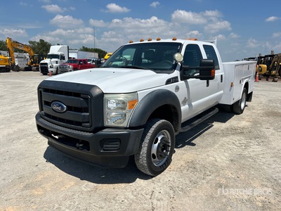 2015 Ford F-450 XL 4x4 Crew Cab Camión Utilitario