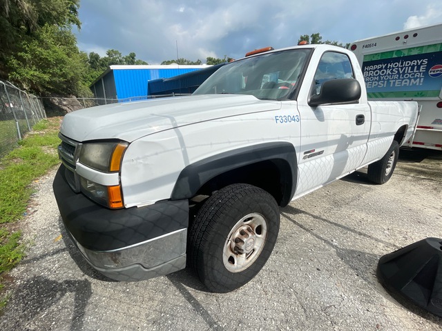 2002 Chevrolet Silverado 2500HD 4x2 Pickup (Inoperable)