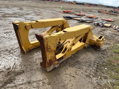 88 in Crawler Tractor Ripper - Fits Cat D7
